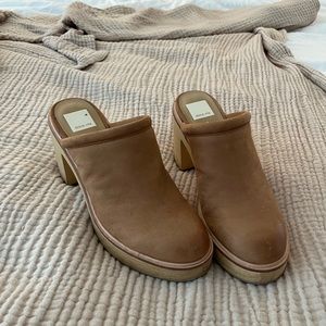 Dolce vida suede clogs